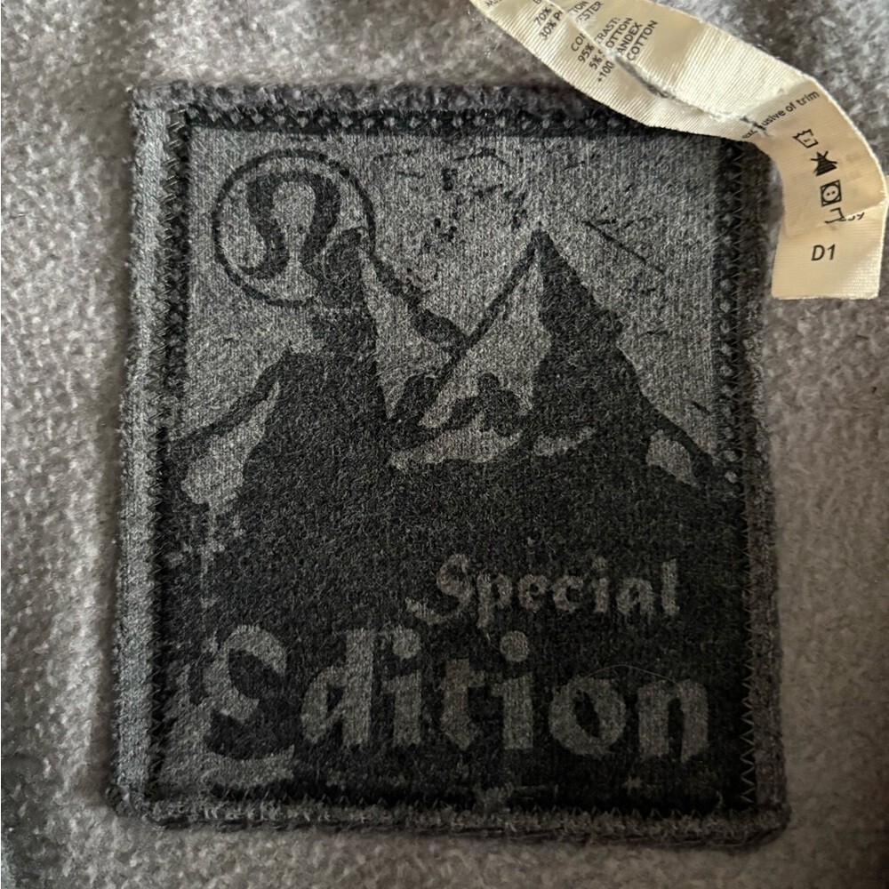 Vintage Lululemon Scuba Hoodie Special Edition Fair Isle Gray & Yellow - Picture 7 of 9